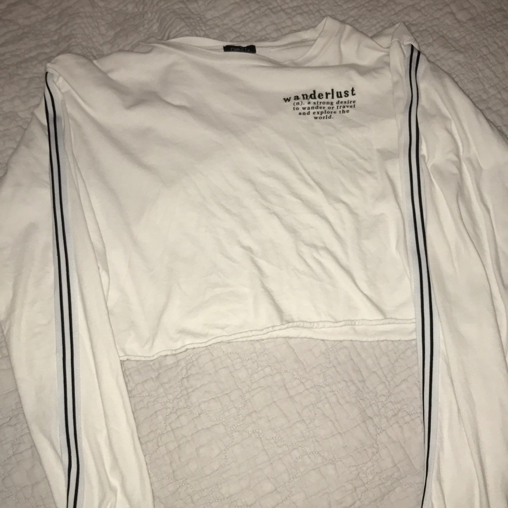 White long sleeve crop top